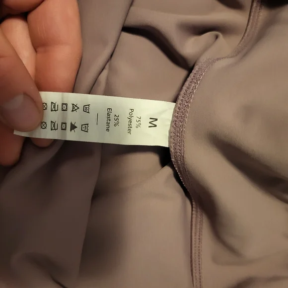 Pink shorts - Picture 2 of 3